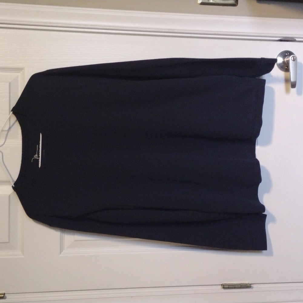 Marc Anthony slim fit long sleeve tee shirt. Size XL. Navy blue